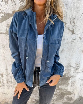 Amario Invierno | Chaqueta de corduroy con capucha y cierre de cremallera