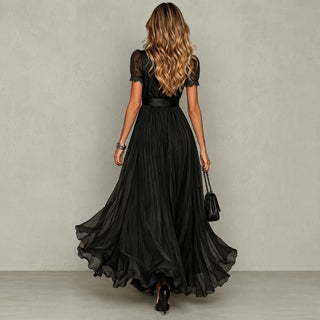 María | Vestido Elegante que Estiliza