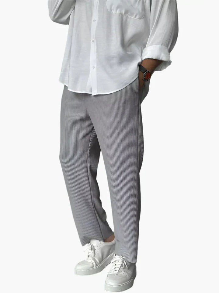 Pantalón Plisado Relax Fit para Hombre – Estilo Elegante y Confortable para el Uso Diario y Profesional